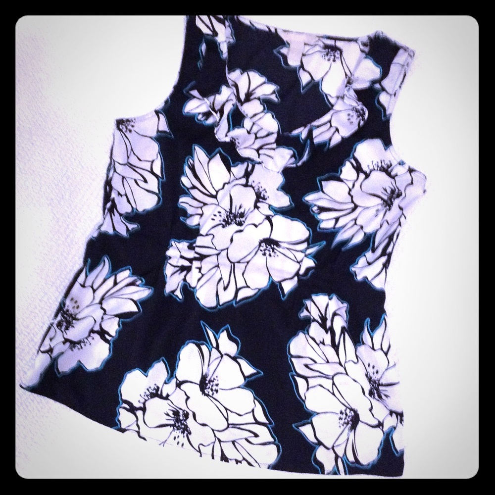 🎀LN Banana Republic w/ ruffle